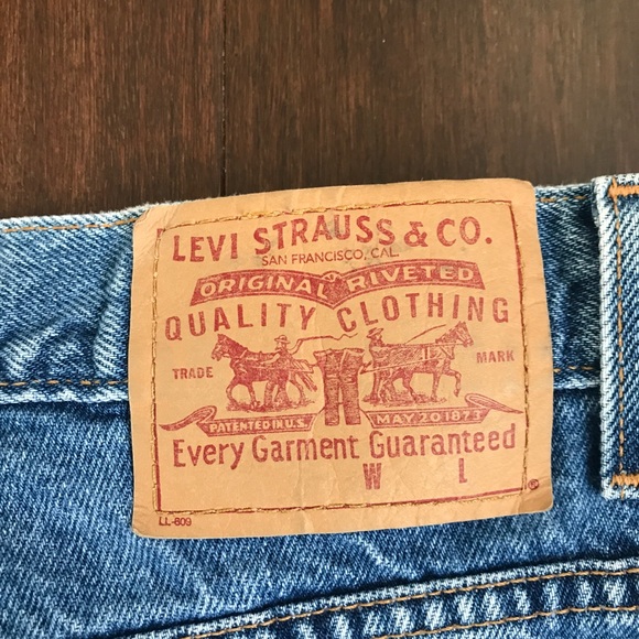 Size 10 Levi shorts - Picture 6 of 6